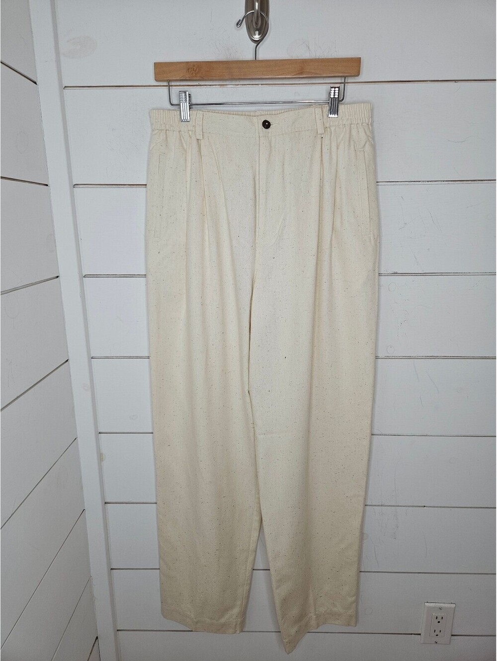 Vintage LizSport by Liz Claiborne size 14 cream raw silk pleated dress pants